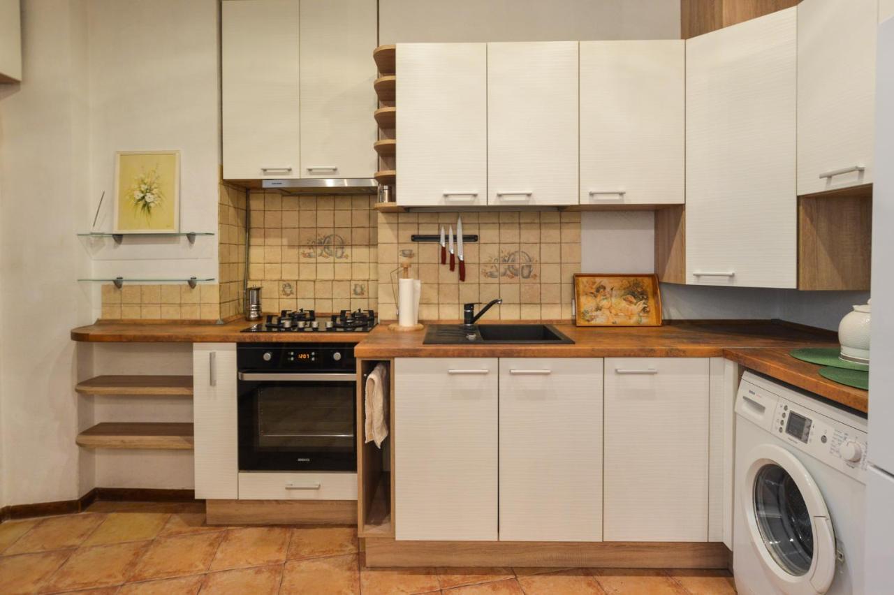 Courtyard Gallery Apartment With Free Parking Kaunas Ngoại thất bức ảnh